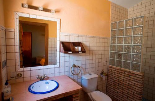 Aldeaquemada House | La Aldeílla