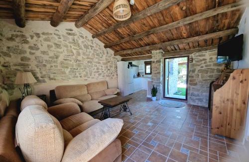 Mino de Medinaceli House | La Cabaña de Conquezuela
