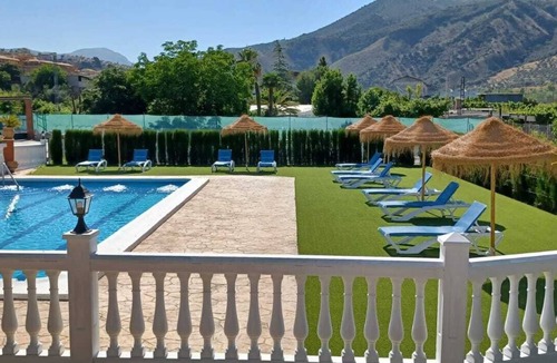 Cenes de la Vega Cottage | La Casita de Rufo, with pool, barbecue and wifi 10 minutes from the center of Granada