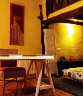 Olleros de Pisuerga House | La Casa Amarilla