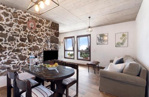 Isora House | La Casa de Abajo