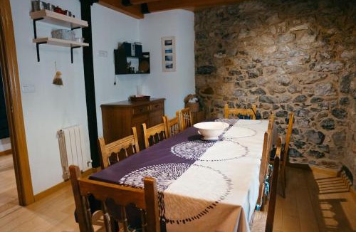 Puebla de Lillo House | La casa de Juan el Cantero