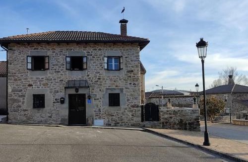 Barruelo de Santullan House | La casa de la Tina