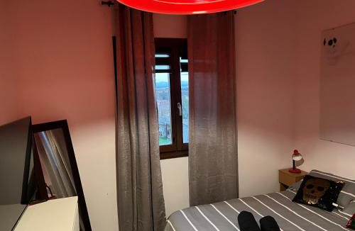 Tubilla del Lago House | La Casa de la Colina
