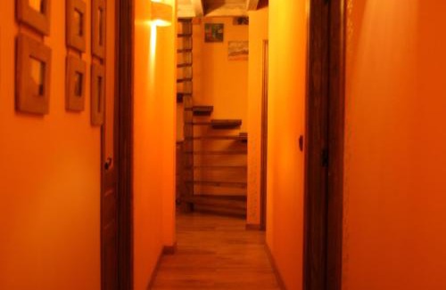 Condemios de Abajo House | La Casa de los Gatos