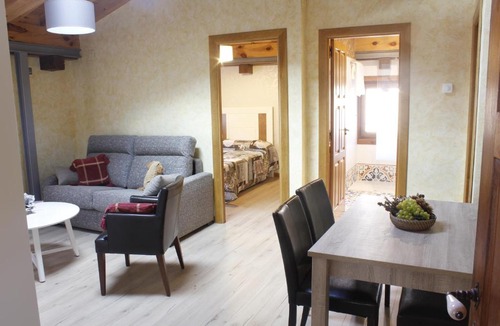 Anguiano Apartment | La Casa del Abad