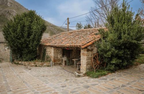 La Pernia House | La Casa Del Diezmo De La Montaña