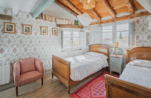 Requijada House | La Casa Del Herrero - Requijada