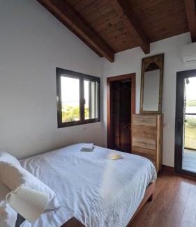 La Puebla de Castro Ski Chalet | La Casa del Lago con vistas a las Montañas