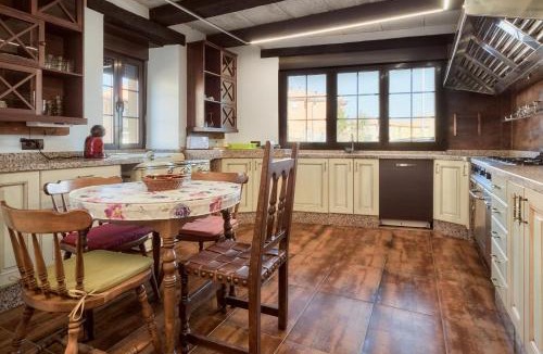 Valverde de la Virgen House | La Casa Vieja