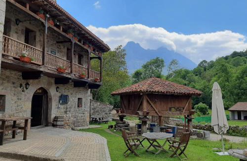 Posada de Valdeon Hotel | La Casa Vieja en Valdeón