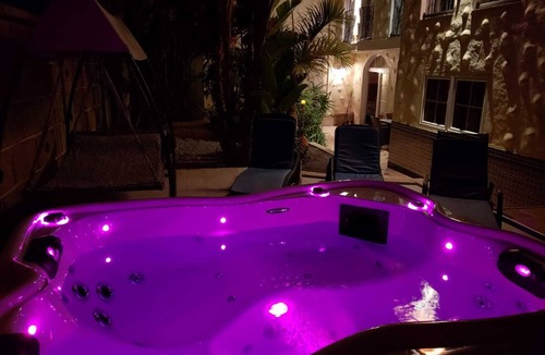Chayofa Villa | "LA CASA" With Hot Tub In Tropical Garden, Perfect For Friends And Familie
