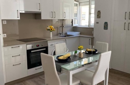 Carnota House | La Casita Alere in Playa Carnota with patio and barbecue