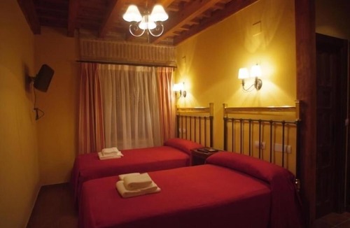 Villarmentero de Campos Hotel | La Casona de Doña Petra