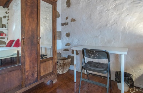 Las Brisas House | La Casona Roja - Wifi + Courtyard + Terrace