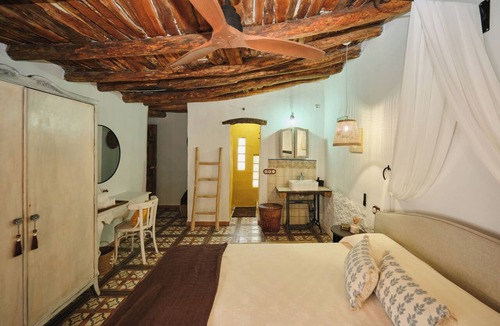 Fornes Bed & Breakfast | La Colonia