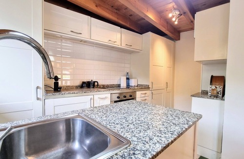Vidiago House | La Coruxa Vacation Home