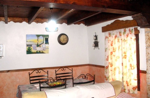 Villaverde de Guadalimar Cottage | La Encina Mountain Cottage