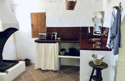 Albelda House | LA ERA Casa de Campo Exclusiva con Gran Finca