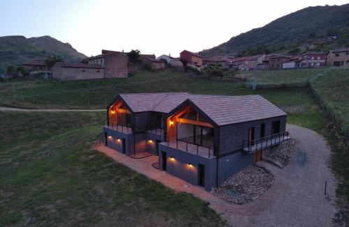 Vegacervera House | La Finca del Valle