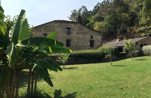 San Tirso de Abres Bed & Breakfast | La Granja