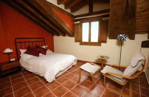 Valdevarnes House | La Hacendera Entre Hoces - 20-28pax-10 hab con baños en suite