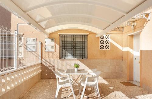 Los Alcazares House | La historia de la Casa de los Gatos