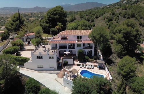 Mijas Villa | La Jacaranda - Stunning Villa with Apartment in Mijas with panoramic sea views.