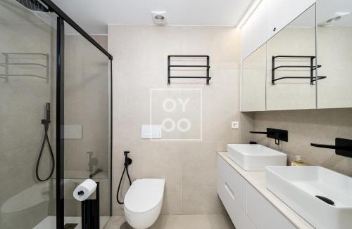 San Pedro del Pinatar Apartment | La Llana penthouse oasis with rooftop kitchen and pool - by OYOOSTAYS