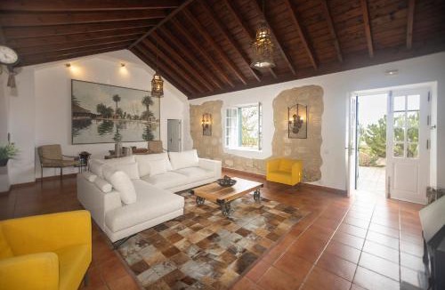 Arico Viejo House | La Malvasía