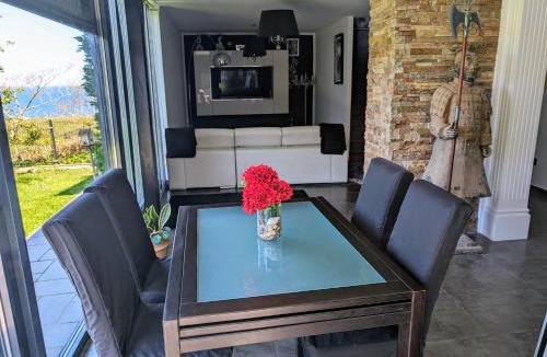 Tagle House | La Mar de Bonita
