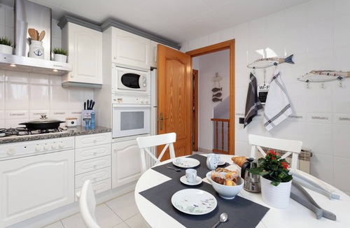 Platja d'Aro House | "La Marinera Beach House" with Terraces, Shared Pools & Wi-Fi
