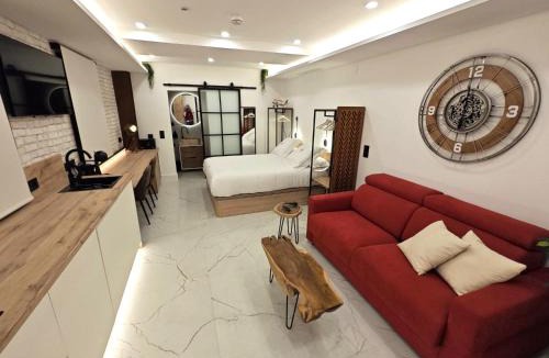 Plasencia Apartment | La Parada del Rey - Luxury Suites