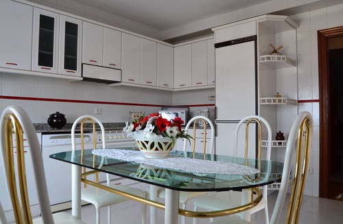 Villamediana de Iregua House | "La Prensa" A privileged place where wine culture is sipped.
