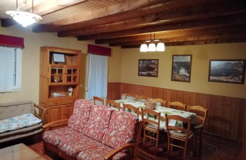 Hoyos del Espino House | La Puente 10 de Gredos