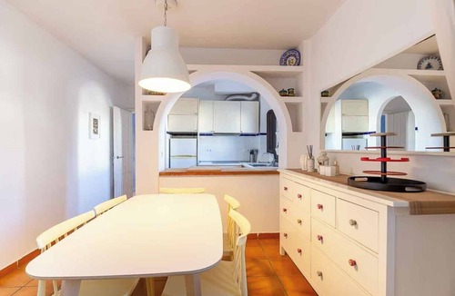 Agua Amarga House | La Sardineta, Lujo Discreto en Aguamarga con Piscina y muy Cerca de la Playa
