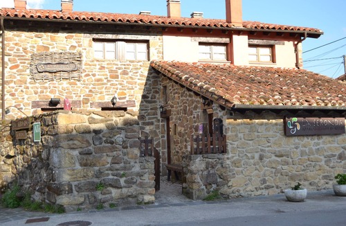 Bueres Apartment | La Seronda de Redes Apartment 4 pax