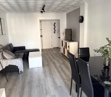 Cruz de Humilladero Apartment | La Unión Home