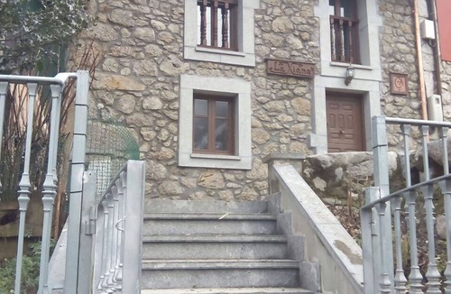 Ponga House | La Xiana House On The North Slope Of The Tiatordos (Asturias)