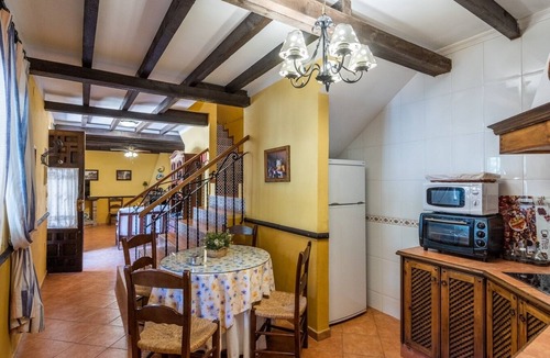 Malaga-Este Villa | Lagar Martínez Málaga by Ruralidays
