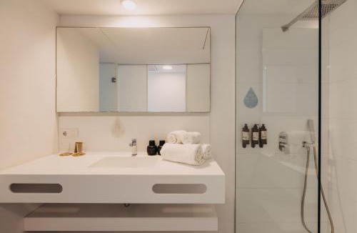 Cala'n Bosch Hotel | Lago Resort Menorca - Casas del Lago Adults Only