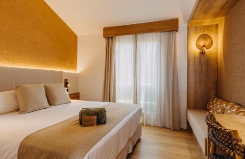 Cala'n Bosch Hotel | Lago Resort Menorca - Casas del Lago Adults Only