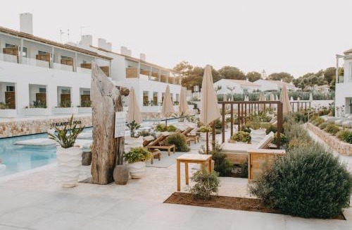 Cala'n Bosch Hotel | Lago Resort Menorca - Suites del Lago Adults Only