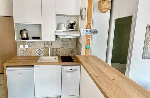 La Rochelle Apartment | Large 35sqm studio with sea view terrace in La Rochelle
