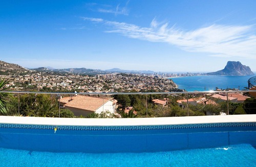 La Canuta Villa | Large, beautiful 5- bedroom villa with private pool