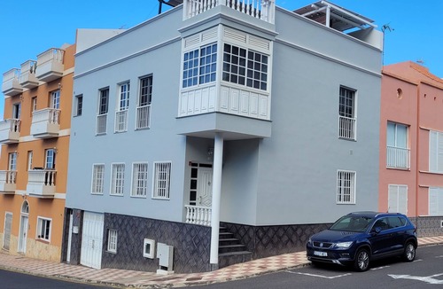 Garachico Apartment | Large, cozy holiday apartment just 70 m from the beach