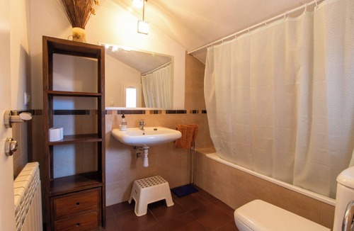 Soria Condo | Large duplex with all amenities.