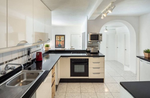 El Faro Villa | Large Family Villa 650m From Beach