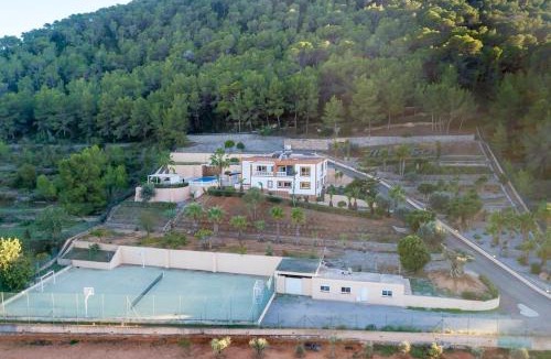 Sant Josep de sa Talaia Villa | Large Villa near Ibiza Town Sleeps 20 to 22