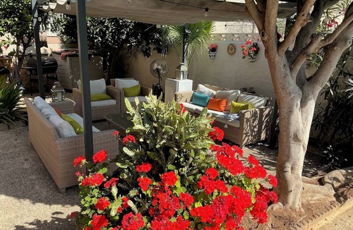 Roquetas de Mar House | Large Villa private pool and garden near beach